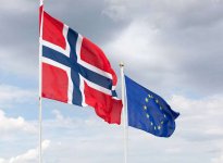 Norway-EU-flags.jpg