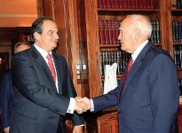 Karamanlis-Papoulias.jpg