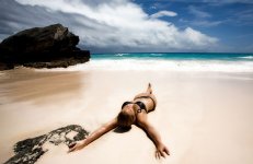 sexy-girl-on-the-beach.jpg